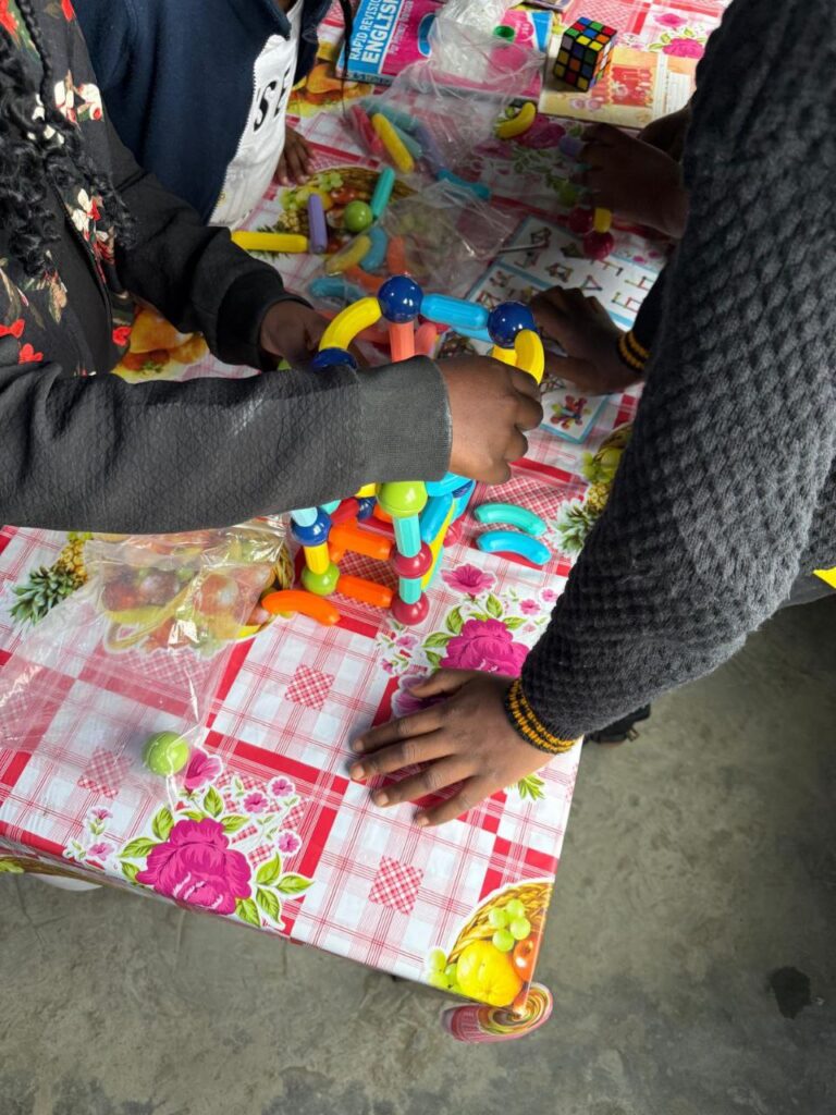 photo 5778158544745073477 y